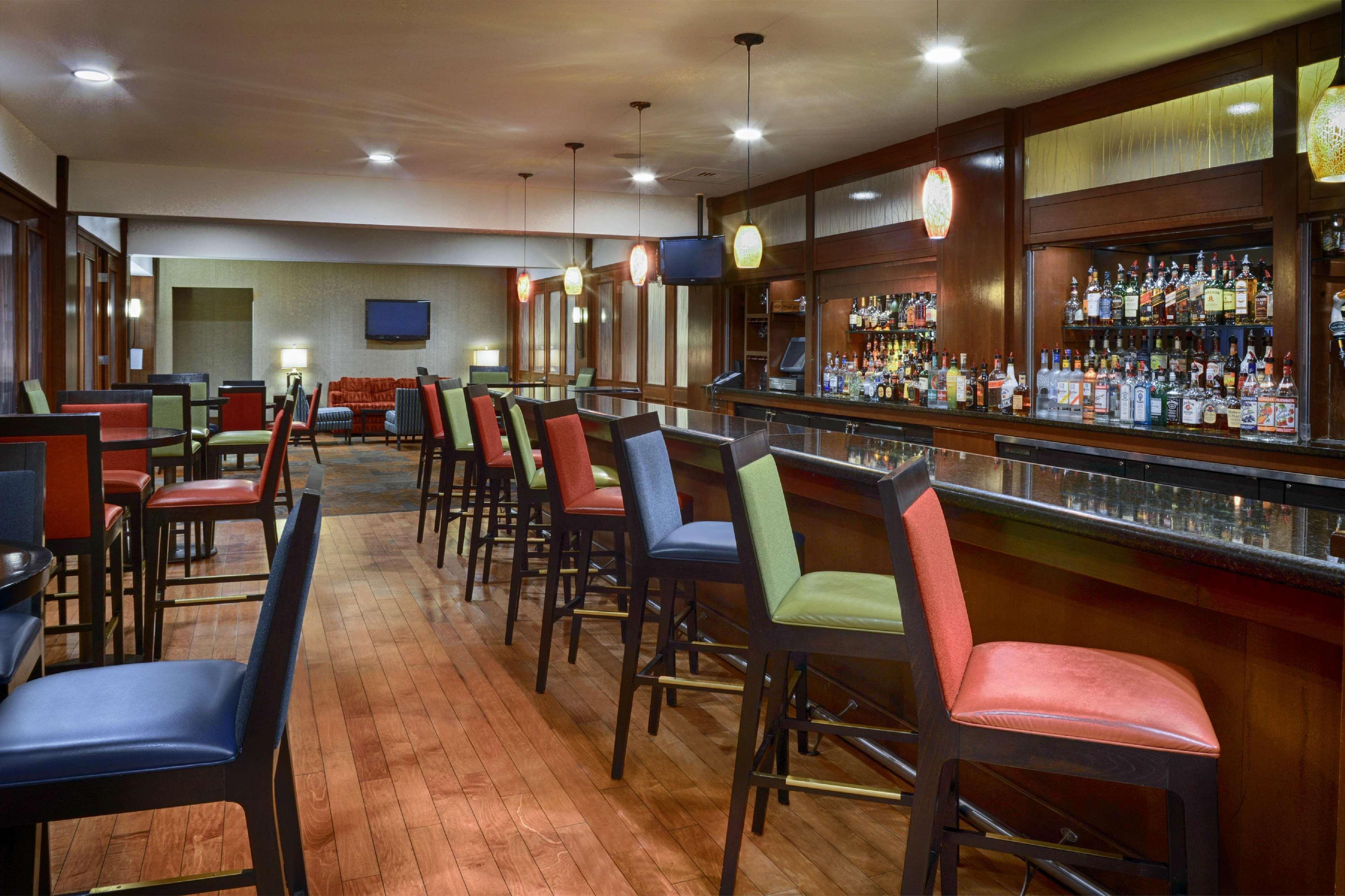 Doubletree By Hilton Norwalk Hotel Buitenkant foto