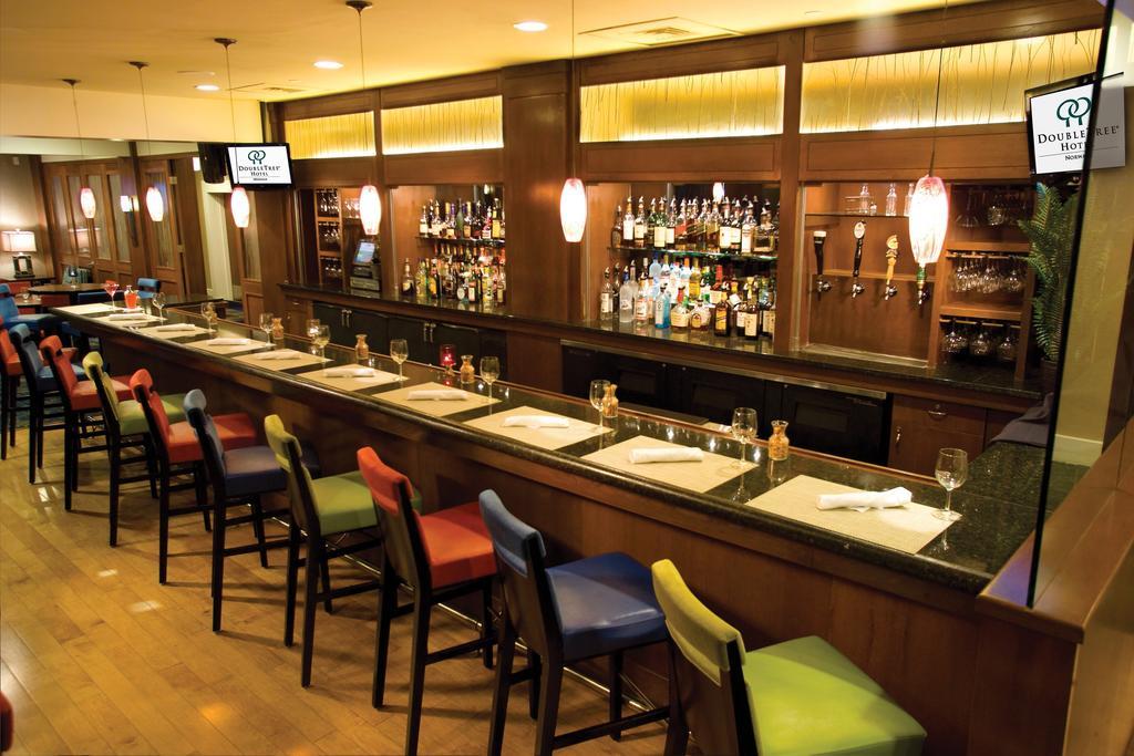 Doubletree By Hilton Norwalk Hotel Restaurant foto