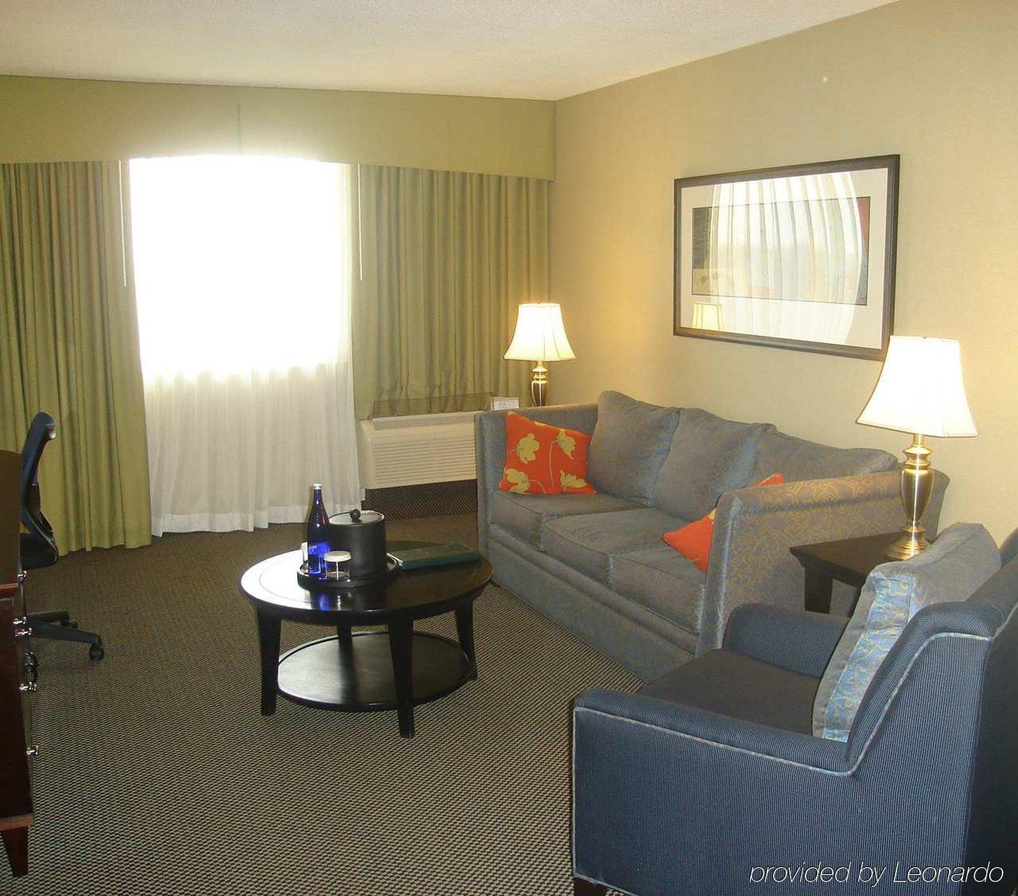 Doubletree By Hilton Norwalk Hotel Kamer foto